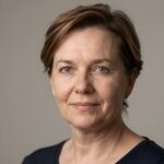 Портрет уверенного бизнесмена в студии для сайта доставки низкокалорийных обедов в Ставрополе